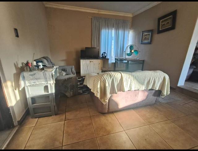 3 BEDROOM HOUSE FOR SALE IN SUIDERBERG